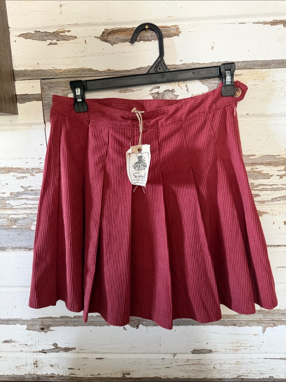 EASEL Corduroy Pleated Mini Skirt in Wine Red
